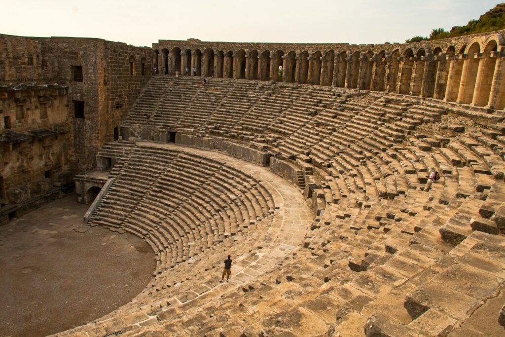 Antalya antik tiyatroları